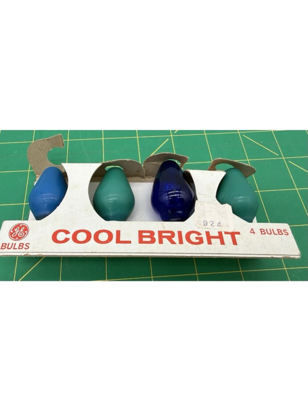 Vintage GE Glow Bright And GE Outdoor Christmas Light Bulbs NOS
